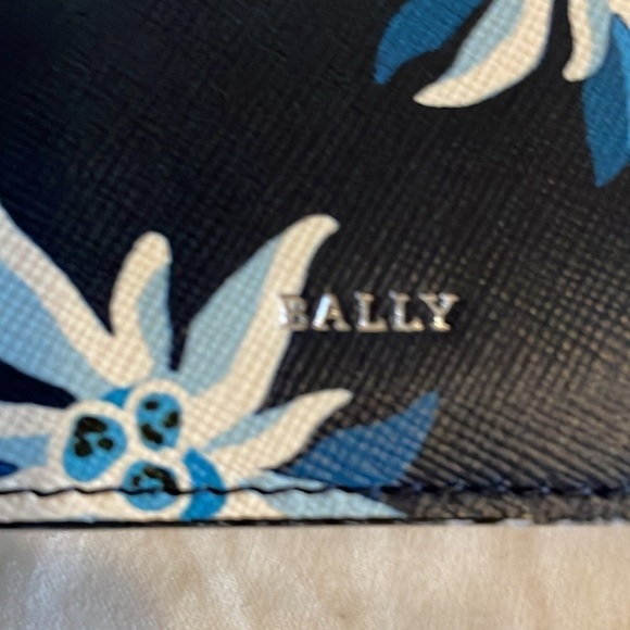 Bally wrislet - Picture 7 of 15